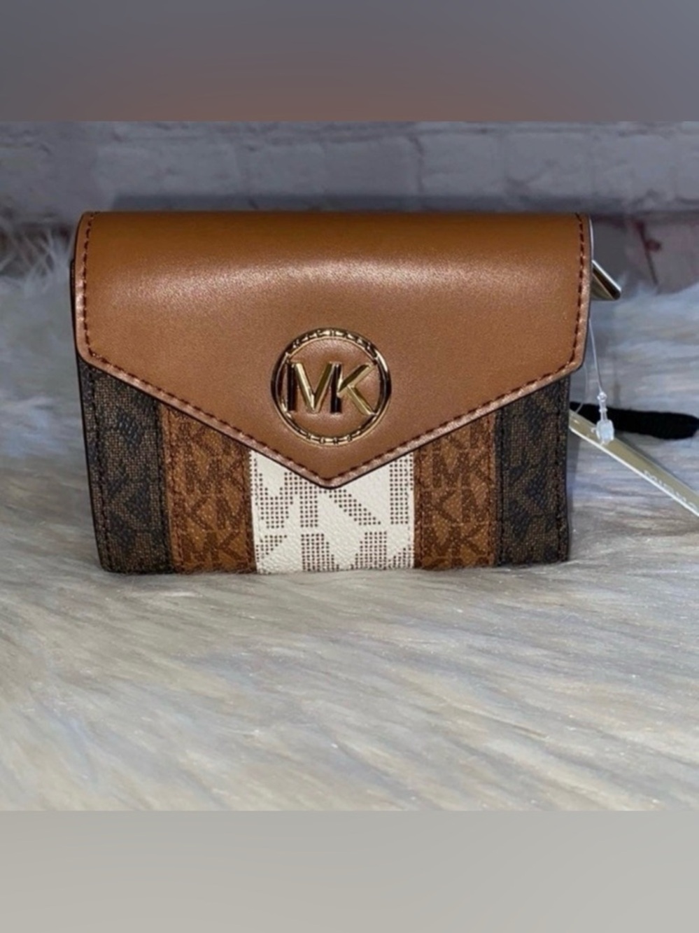Michael Kors DOVER Half Moon Messenger/CARMEN Wallet 2pc Set - Picture 6 of 8